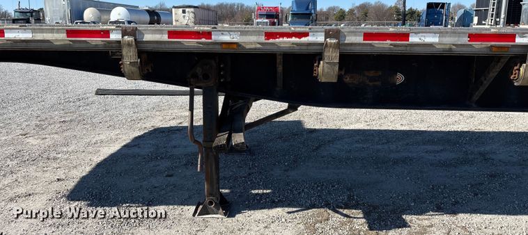image for item FG0029 1997 Fontaine LFTW-6-8048WSAWK flatbed trailer