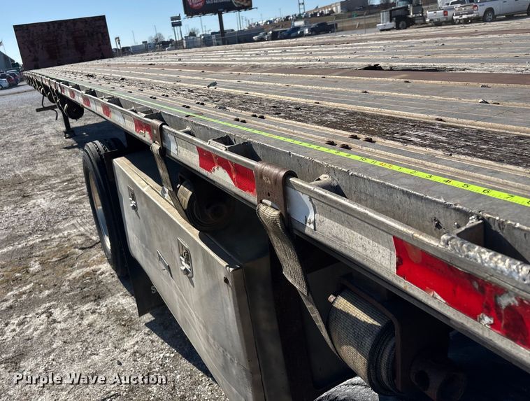 image for item FG0029 1997 Fontaine LFTW-6-8048WSAWK flatbed trailer