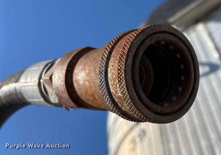 image for item FG0035 1986 CMC Trailers, Inc. end dump trailer