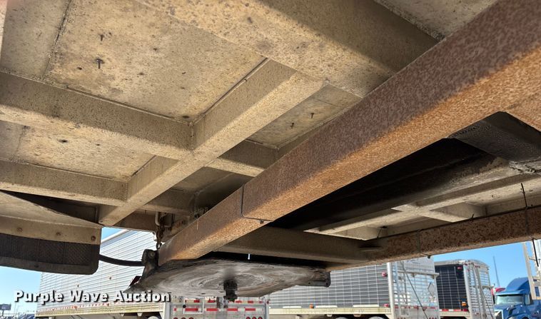 image for item FG0035 1986 CMC Trailers, Inc. end dump trailer