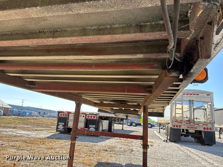 image for item FG0035 1986 CMC Trailers, Inc. end dump trailer