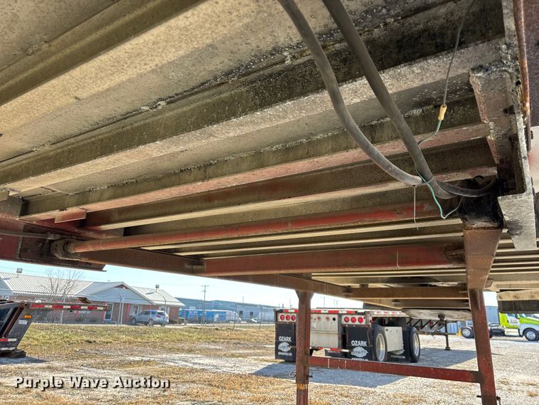 image for item FG0035 1986 CMC Trailers, Inc. end dump trailer