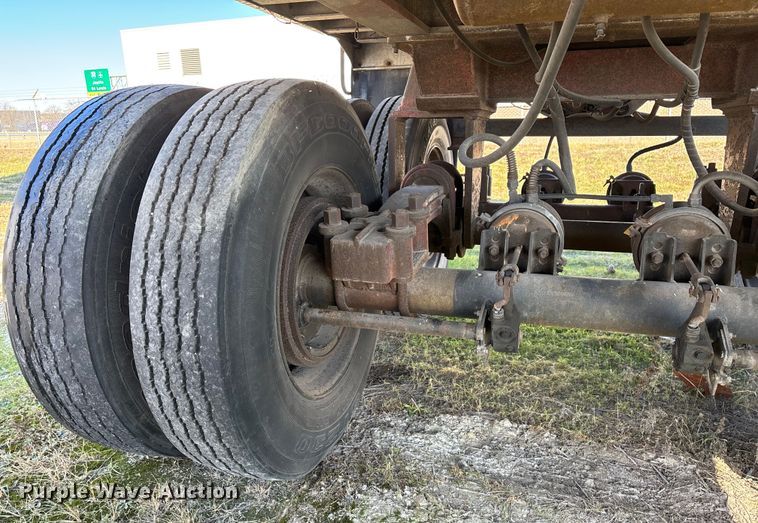 image for item FG0035 1986 CMC Trailers, Inc. end dump trailer