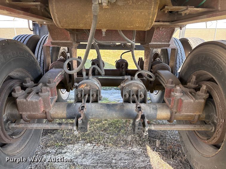 image for item FG0035 1986 CMC Trailers, Inc. end dump trailer