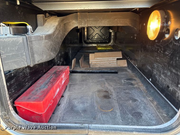 image for item FG2543 2022 Peterbilt 389 semi truck