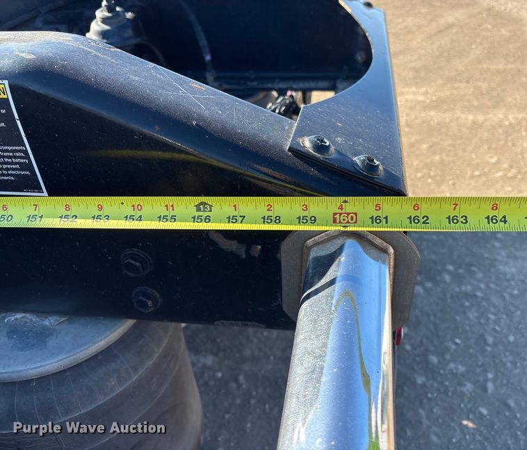 image for item FG2543 2022 Peterbilt 389 semi truck