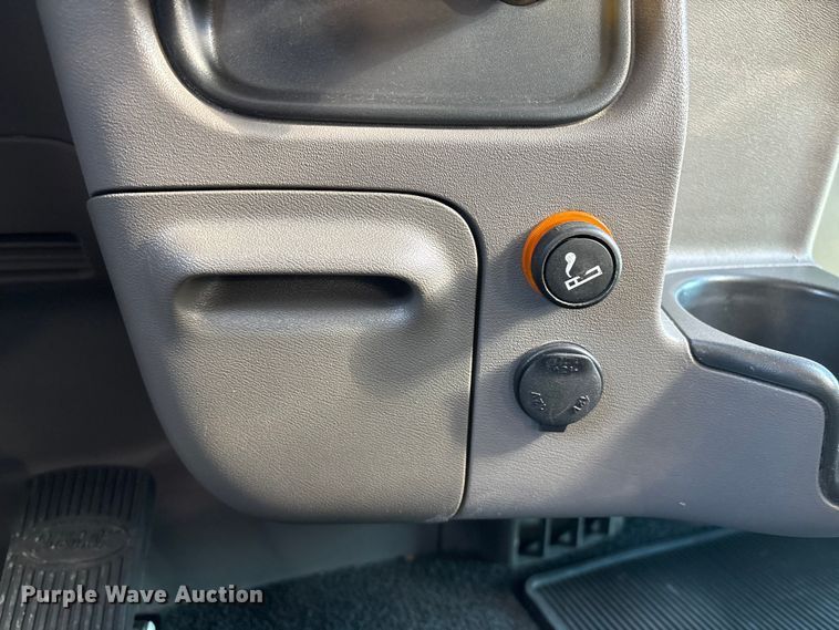 image for item FG2543 2022 Peterbilt 389 semi truck