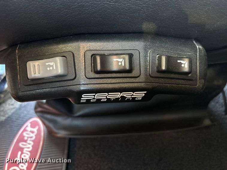 image for item FG2543 2022 Peterbilt 389 semi truck