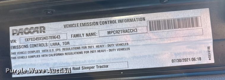 image for item FG2543 2022 Peterbilt 389 semi truck