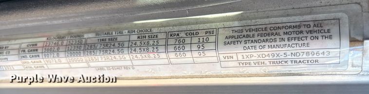 image for item FG2543 2022 Peterbilt 389 semi truck