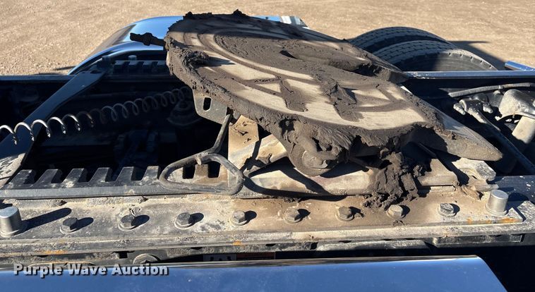 image for item FG2544 2022 Peterbilt 389 semi truck