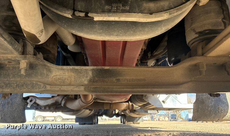 image for item FG2544 2022 Peterbilt 389 semi truck