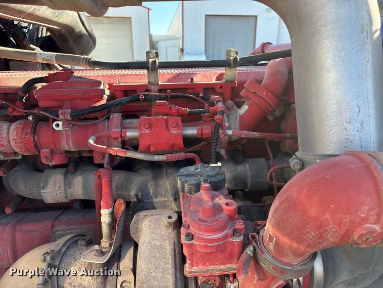 image for item FG2544 2022 Peterbilt 389 semi truck