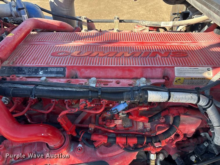 image for item FG2544 2022 Peterbilt 389 semi truck