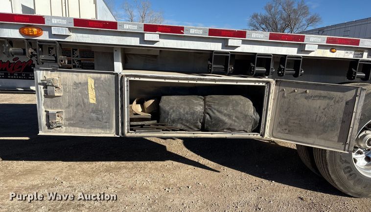 image for item FG2545 2022 Wilson AF-1080 flatbed trailer