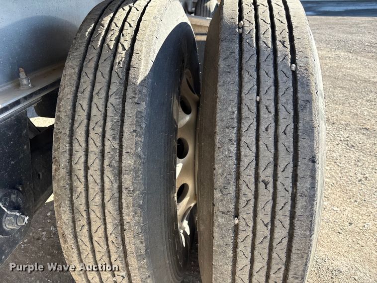 image for item FG2545 2022 Wilson AF-1080 flatbed trailer