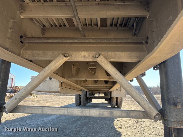 image for item FG2546 2022 Wilson AF-1080 flatbed trailer