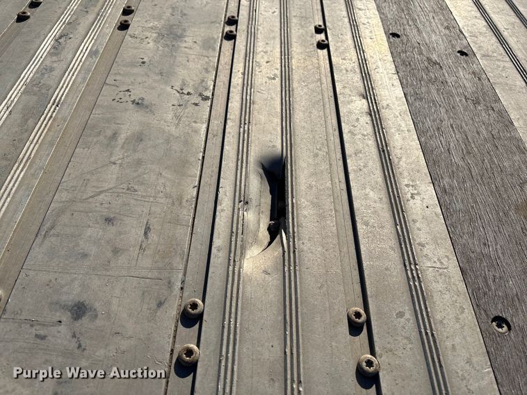 image for item FG2546 2022 Wilson AF-1080 flatbed trailer