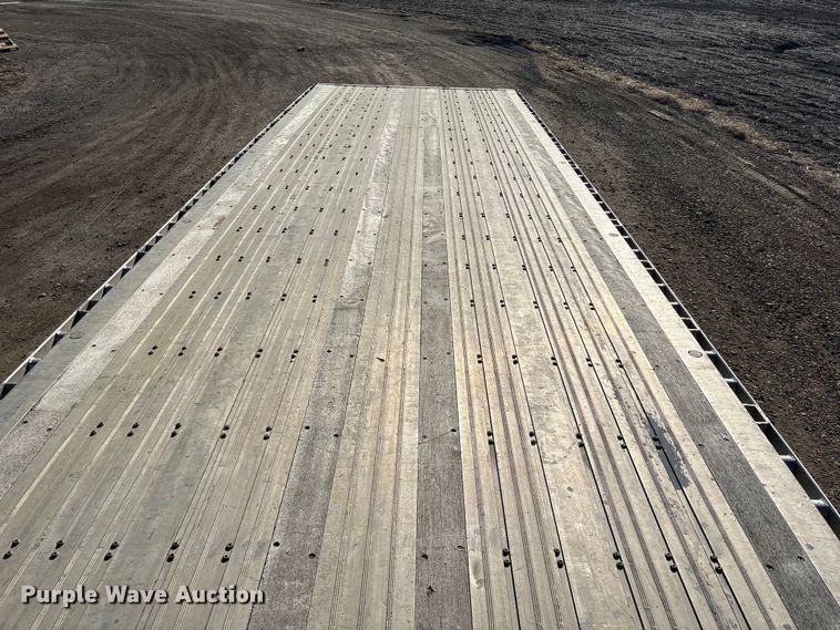 image for item FG2546 2022 Wilson AF-1080 flatbed trailer