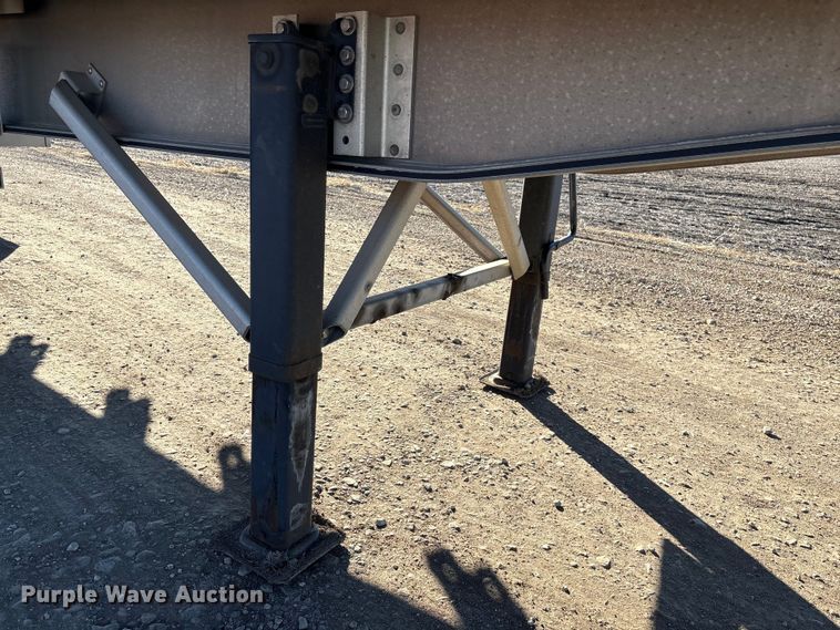image for item FG2547 2022 Wilson AF-1080 flatbed trailer