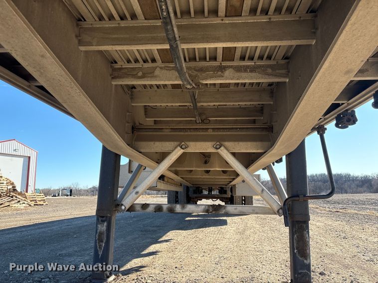 image for item FG2547 2022 Wilson AF-1080 flatbed trailer