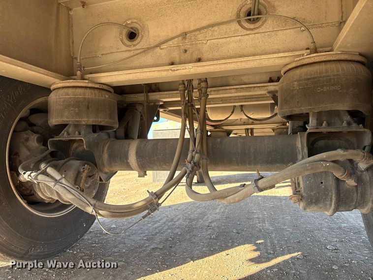 image for item FG2547 2022 Wilson AF-1080 flatbed trailer