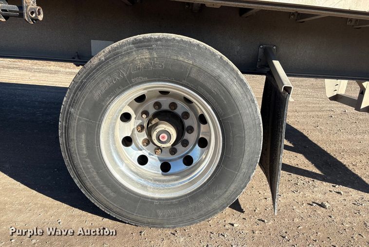 image for item FG2547 2022 Wilson AF-1080 flatbed trailer