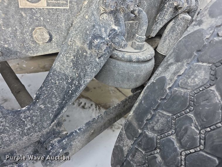 image for item FI0817 2019 Kenworth T680 semi truck