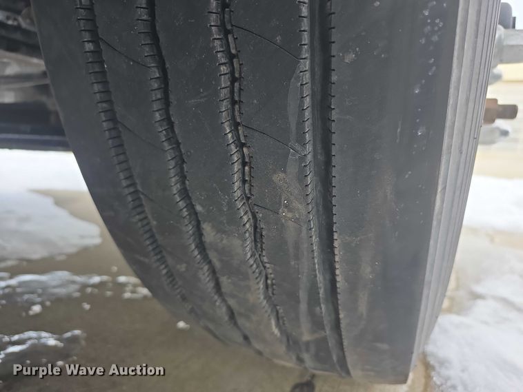 image for item FI0817 2019 Kenworth T680 semi truck