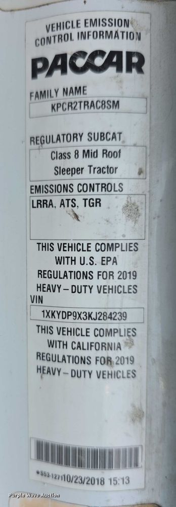 image for item FI0817 2019 Kenworth T680 semi truck