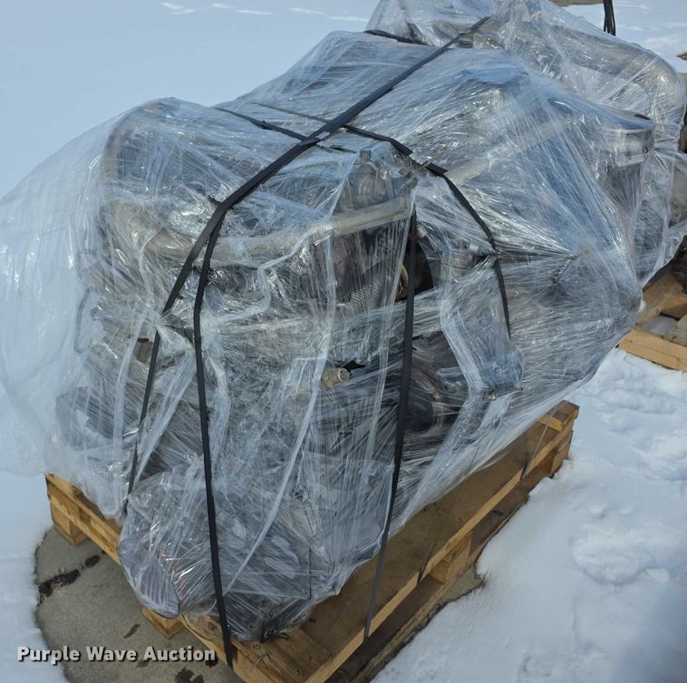 image for item FI0817 2019 Kenworth T680 semi truck