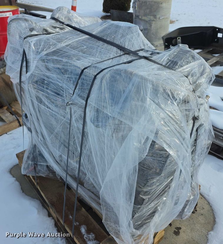 image for item FI0817 2019 Kenworth T680 semi truck