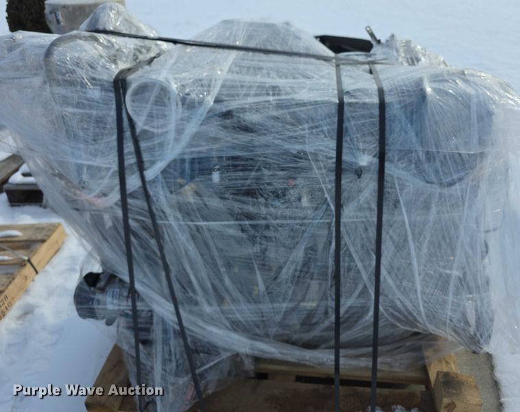 image for item FI0817 2019 Kenworth T680 semi truck