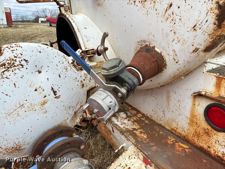 image for item FI1638 Vacuum tank bed