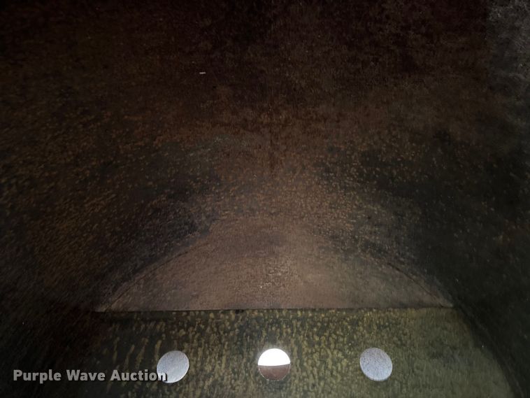 image for item FI1638 Vacuum tank bed