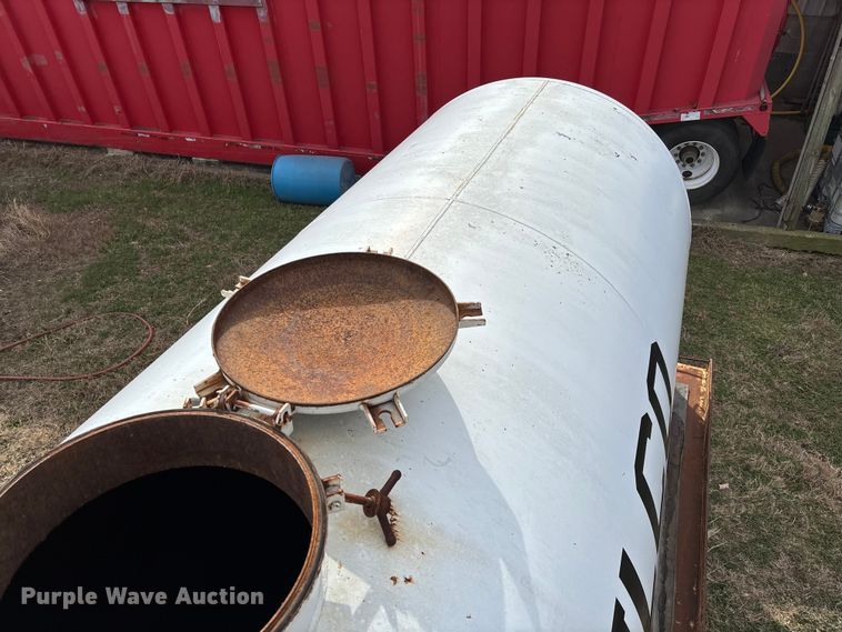 image for item FI1638 Vacuum tank bed