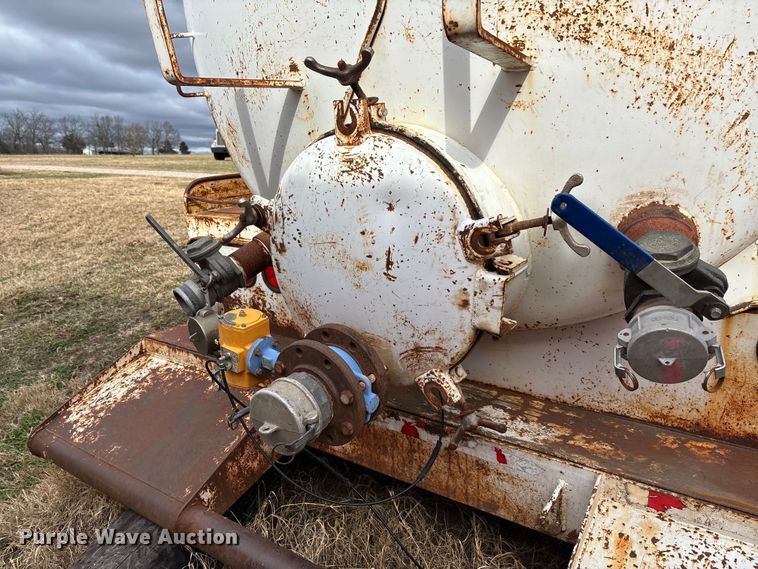 image for item FI1638 Vacuum tank bed