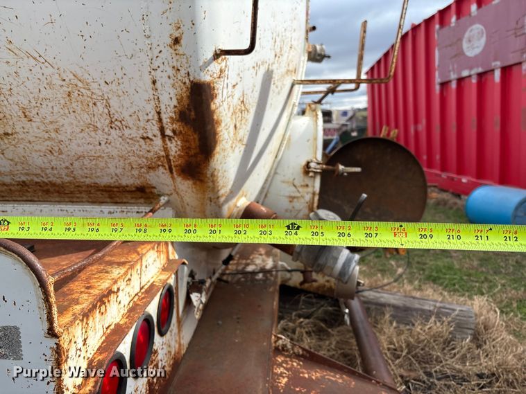 image for item FI1638 Vacuum tank bed