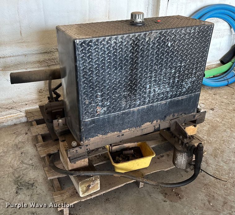 image for item FI1638 Vacuum tank bed