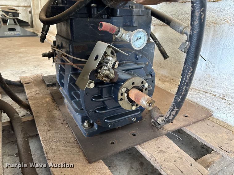 image for item FI1638 Vacuum tank bed