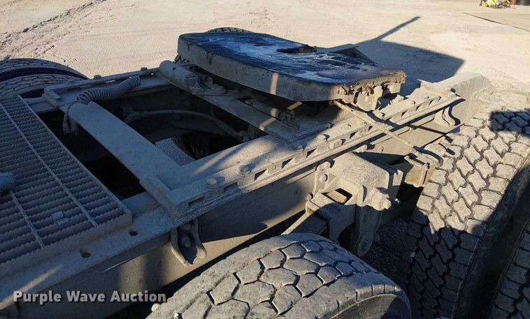 image for item FK0827 1994 Kenworth T800 semi truck