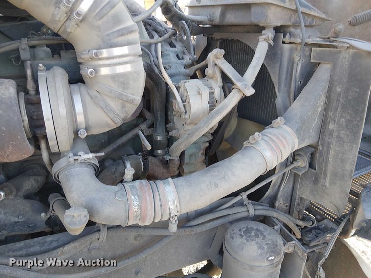 image for item FK0827 1994 Kenworth T800 semi truck