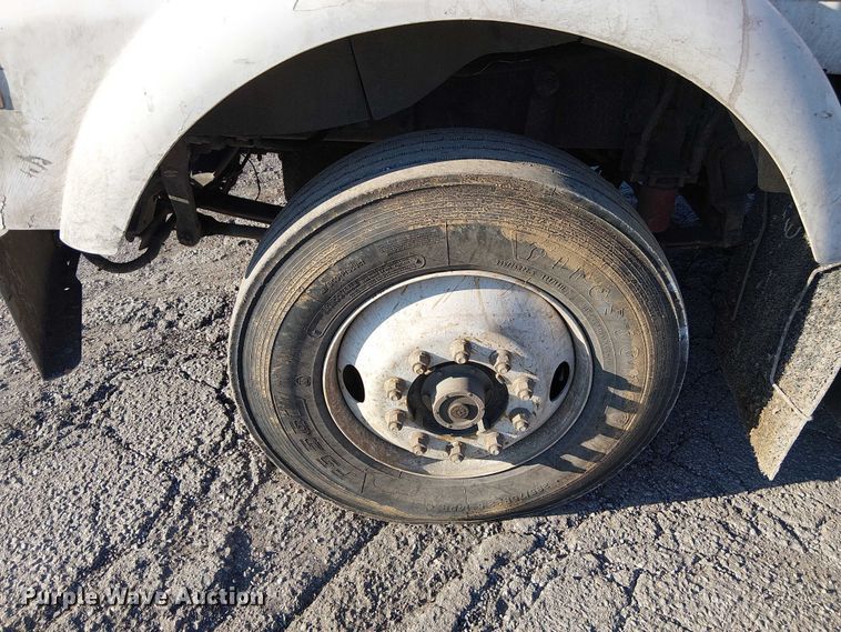 image for item FK0827 1994 Kenworth T800 semi truck