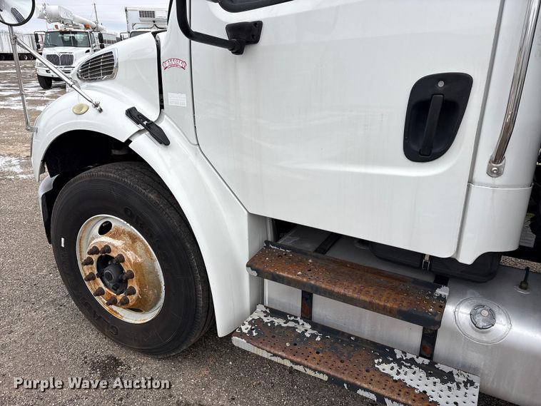 image for item FK1109 2014 Freightliner Business Class M2 refrigerated truck