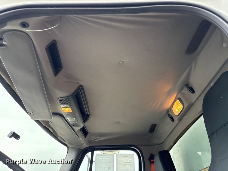 image for item FK1109 2014 Freightliner Business Class M2 refrigerated truck