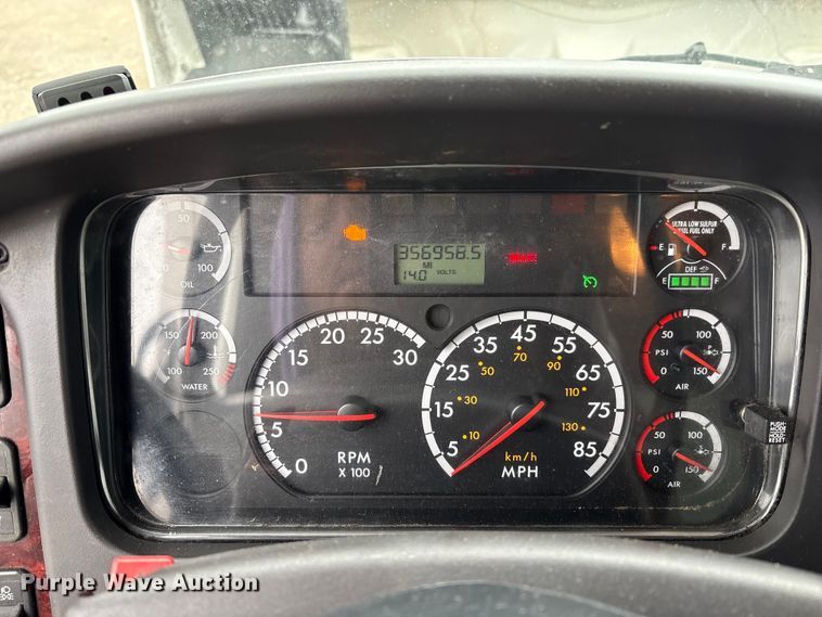 image for item FK1109 2014 Freightliner Business Class M2 refrigerated truck