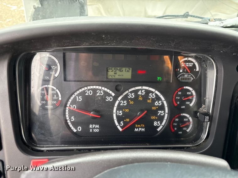 image for item FK1111 2015 Freightliner Business Class M2 refrigerated truck