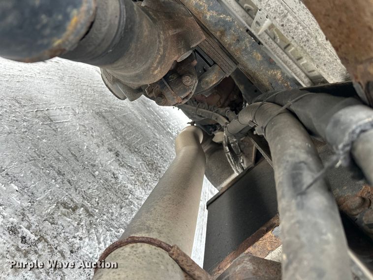 image for item FK1557 2015 Freightliner Cascadia  semi truck