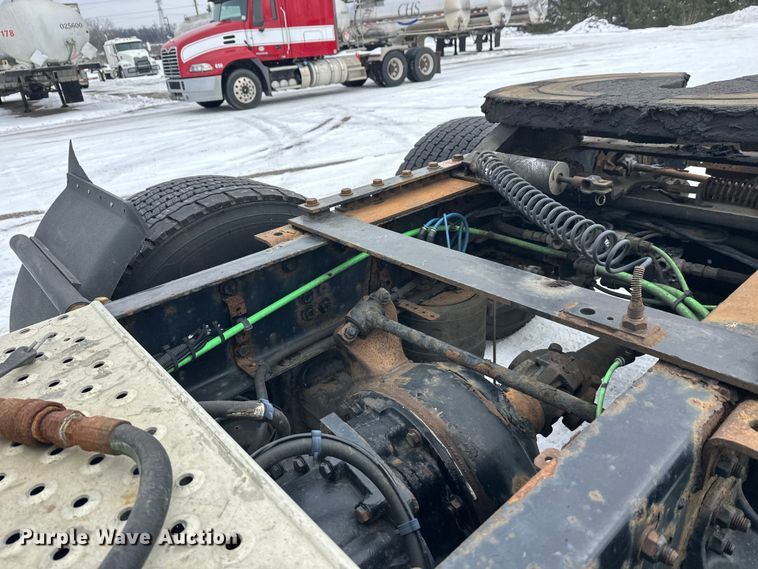 image for item FK1557 2015 Freightliner Cascadia  semi truck