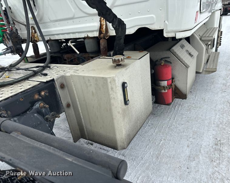 image for item FK1557 2015 Freightliner Cascadia  semi truck